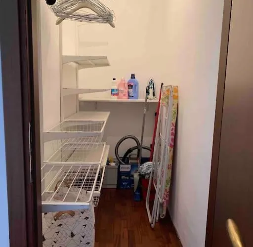 Comfortable Typical Old Style דירה