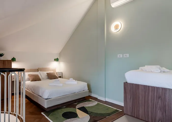 Apartament Stayeasy Argelati40 - Penthouse With 2 Bedrooms, 2 Bathrooms And Terrace - Navigli *