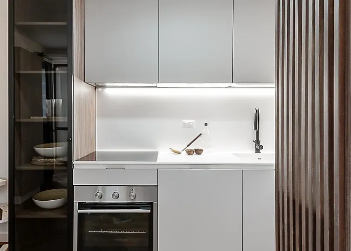 Apartament Stayeasy Argelati40 - Penthouse With 2 Bedrooms, 2 Bathrooms And Terrace - Navigli