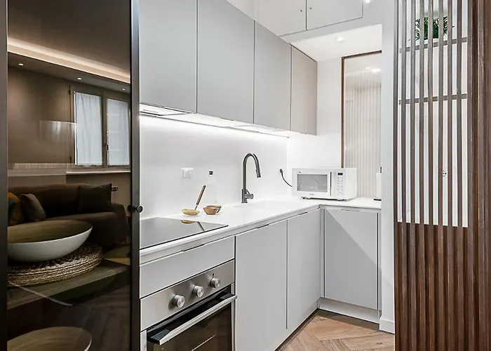 Apartament Stayeasy Argelati40 - Penthouse With 2 Bedrooms, 2 Bathrooms And Terrace - Navigli *