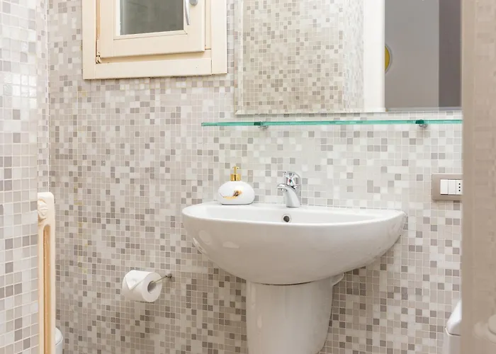 Artstay - Exclusive Apt, Free Parking, Metro, Tram 밀라노