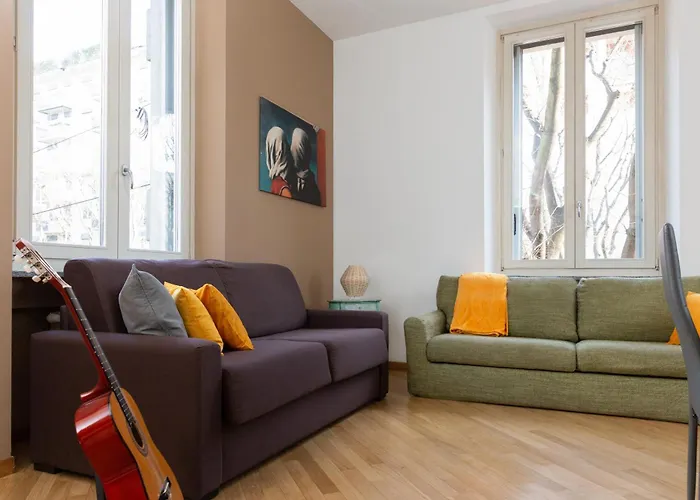 Artstay - Exclusive Apt, Free Parking, Metro, Tram