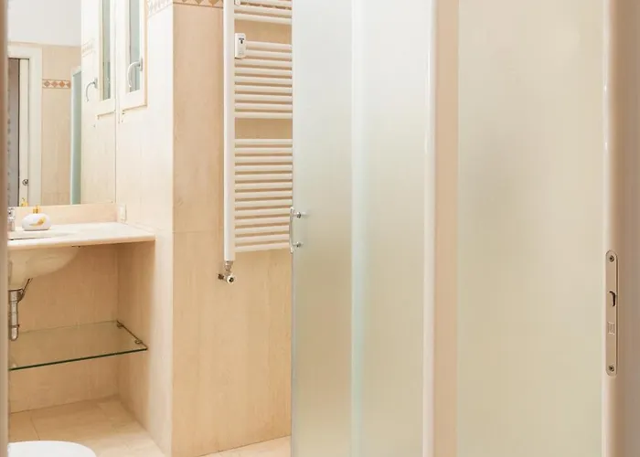 Artstay - Exclusive Apt, Free Parking, Metro, Tram * Milão