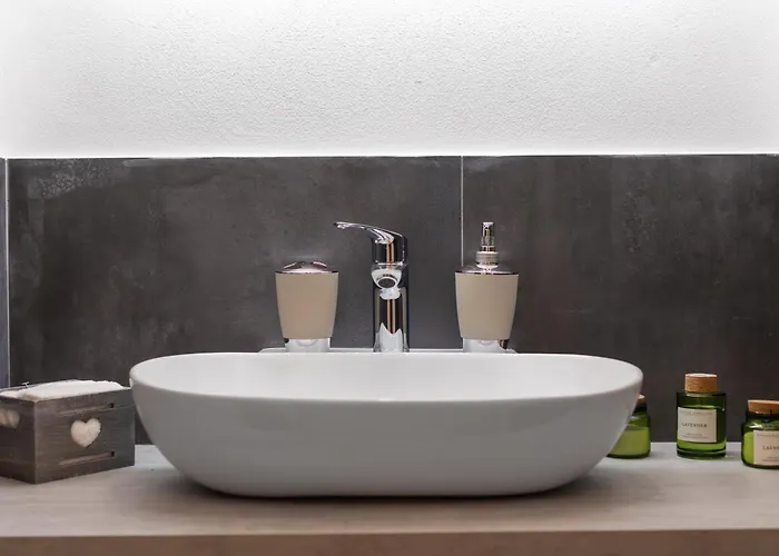 Apartamento Fondazione Prada-navigli 15 Minutes To Duomo By Metro