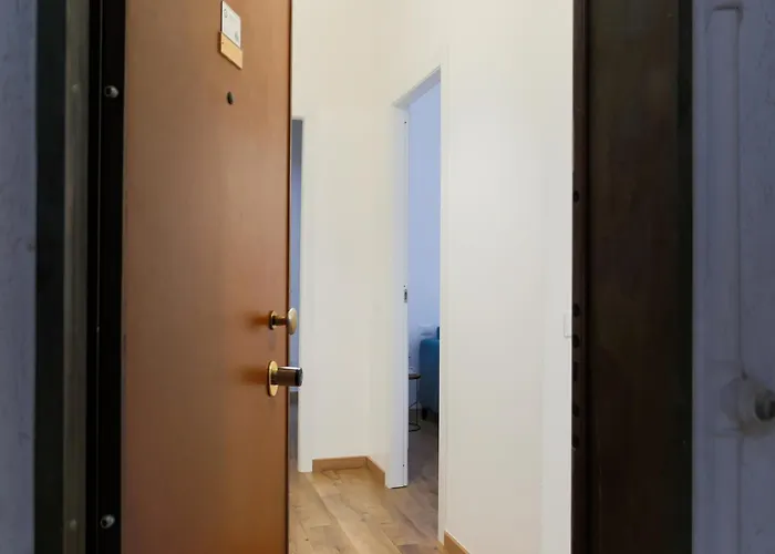 The Rent - Cozy Two-bedroom Near Colonne S Lorenzo