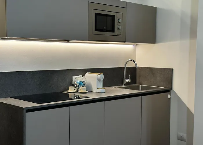 Apartment Regina In Corso Lodi - Sky Tv, Wifi E Breakfast Box