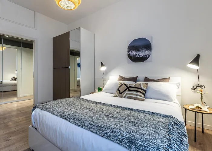 Apartamento Stayeasy Quadronno33 - 3 Bedrooms, 2 Baths - Duomo Walking Distance Milán