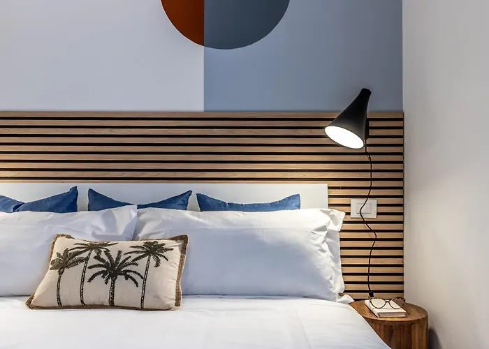 Stayeasy Quadronno33 - 3 Bedrooms, 2 Baths - Duomo Walking Distance Milánó