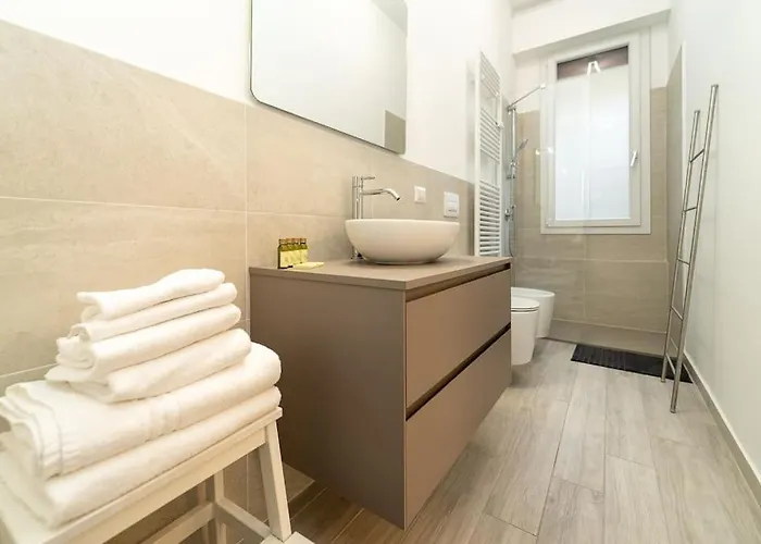 Porta Venezia Nuovo E Accogliente Apartament *