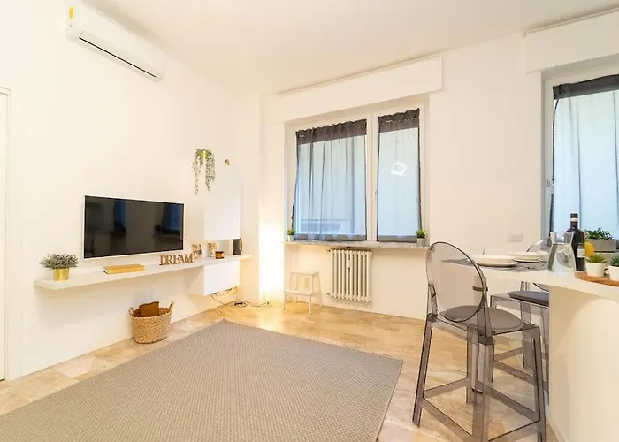 Porta Venezia Nuovo E Accogliente * Mediolan