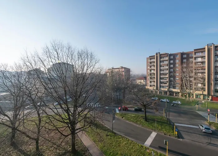 Loft Charme: Bilocale Con Balcone Mediolan