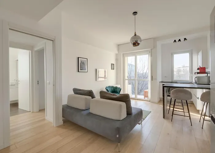 Loft Charme: Bilocale Con Balcone *