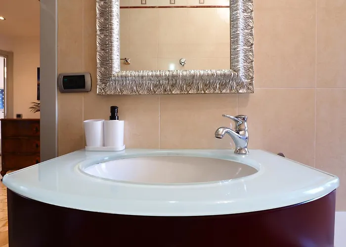 Primopiano - Arrivabene Apartment *