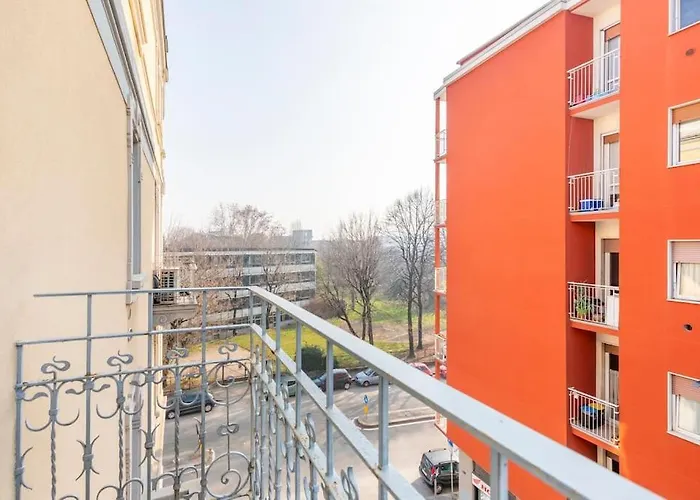 Modern In Next To Metro M5 - Sarca 73 Daire *
