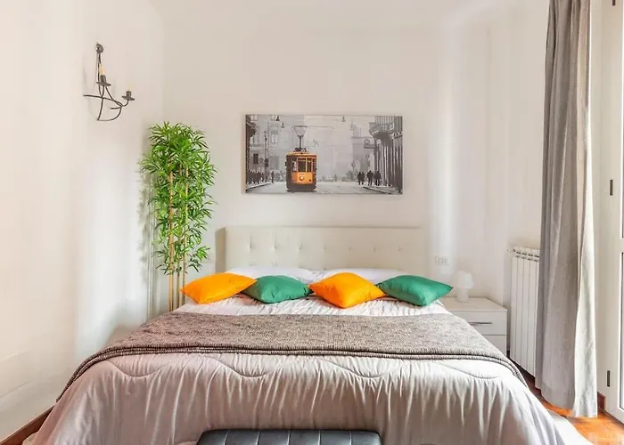 Modern In Next To Metro M5 - Sarca 73 Milano