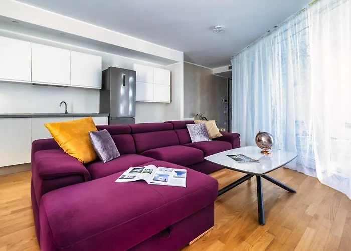 Apartman 5 Min Walk From Subway Elegant & Modern