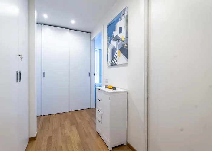 5 Min Walk From Subway Elegant & Modern Apartamento