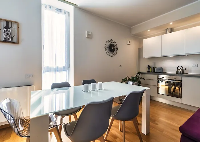 Apartman 5 Min Walk From Subway Elegant & Modern