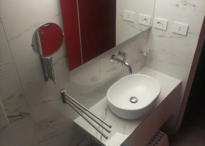 Апартаменты Nice Cozy Next To Loreto *