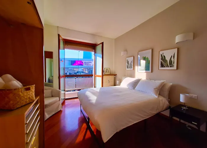 Daire Charming Towers Guest House-apartment Milano