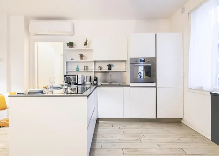 Easylife - - Magolfa 1 N5 - Navigli * מילאנו