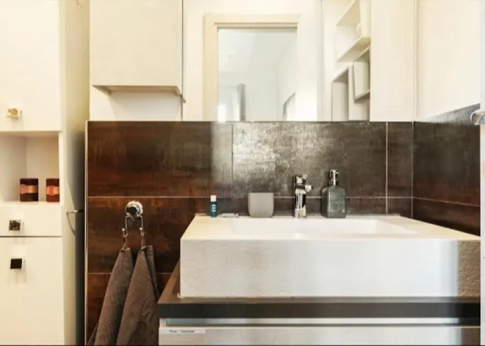 Life - Wi-fi & Smart Tv * Milán