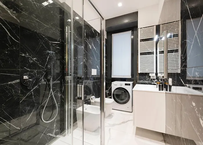 Heart San Sepolcro Duomo * מילאנו