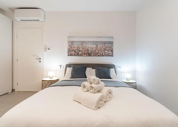 Urban Garden Lofts By Blue Velvet Livings ميلان
