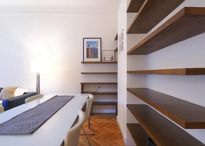 C23 - Premium In דירה *