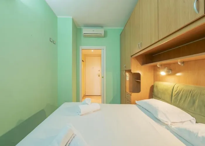 Apartment Youhosty - Paul Valery 3 Mailand