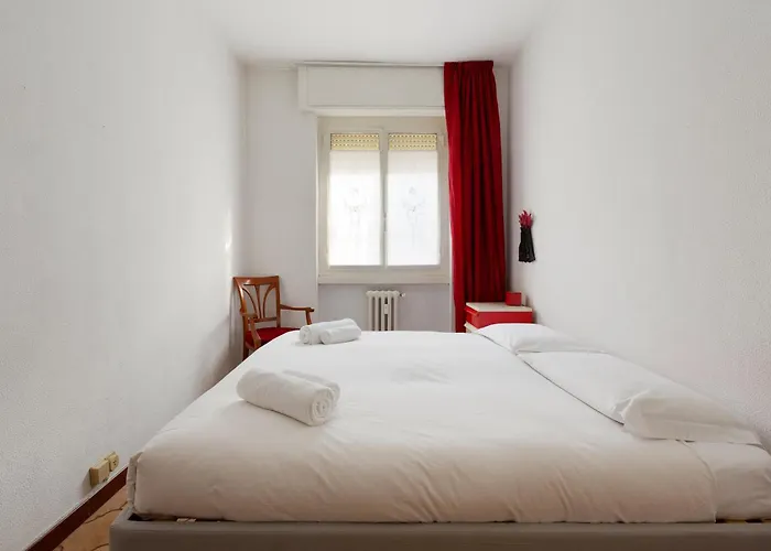 Milan-linate With Balcony Milán