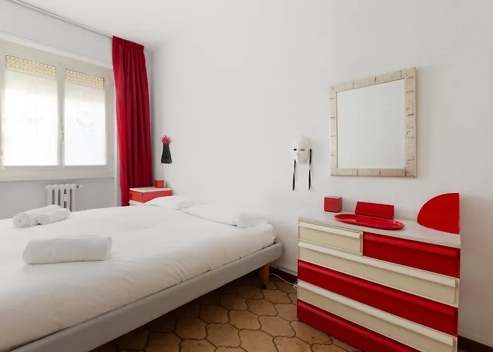 Milan-linate With Balcony Milán