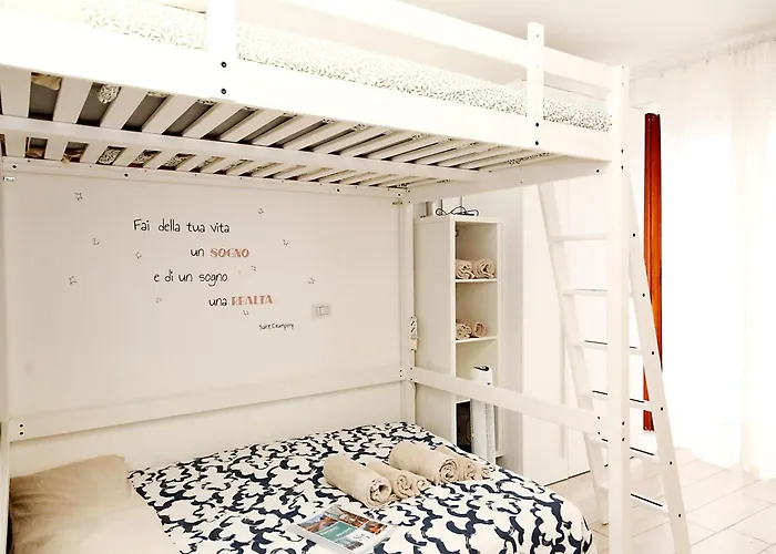 Bloom Apt - Citylife Apartment