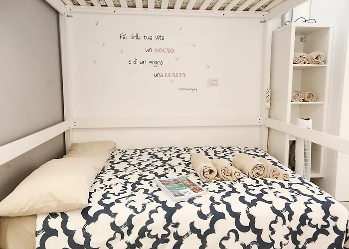 Bloom Apt - Citylife Apartment