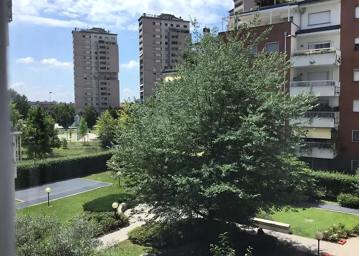 Esperienzanarrata Di Maria Adelaide * ميلان