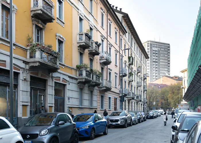 Elegant Near Metro Porta Romana,3 Fermate Subway-stop A Duomo, Wifi-netflix Free Lejlighed *