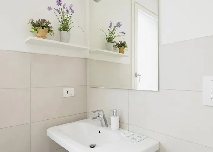 Easylife - Luminoso Sui Navigli * Milano
