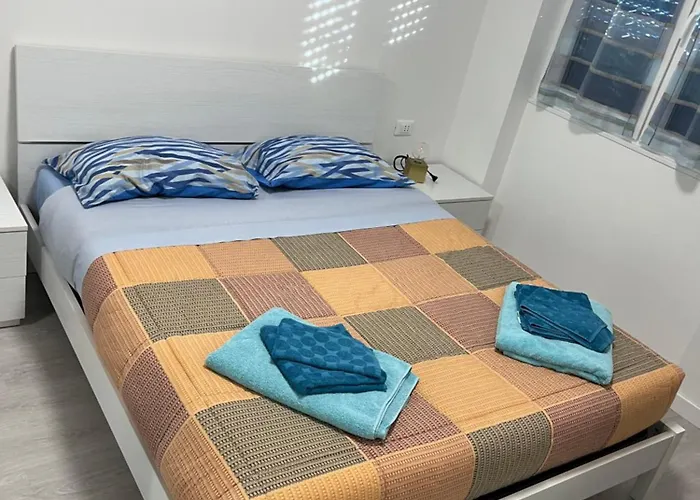 Bilocale Metro 4 - Linate Airport E Duomo 10 Min