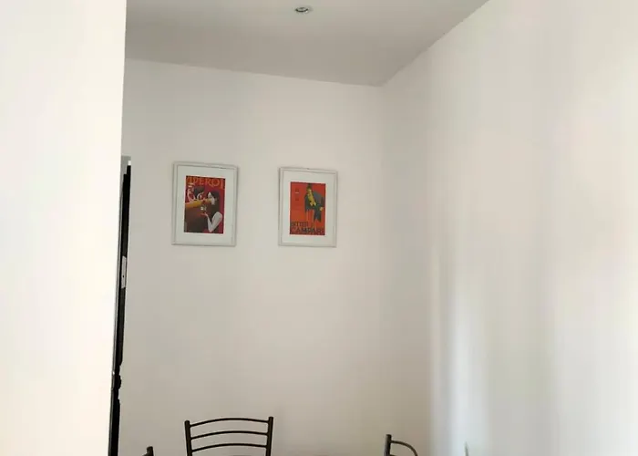 Bilocale Metro 4 - Linate Airport E Duomo 10 Min Apartment