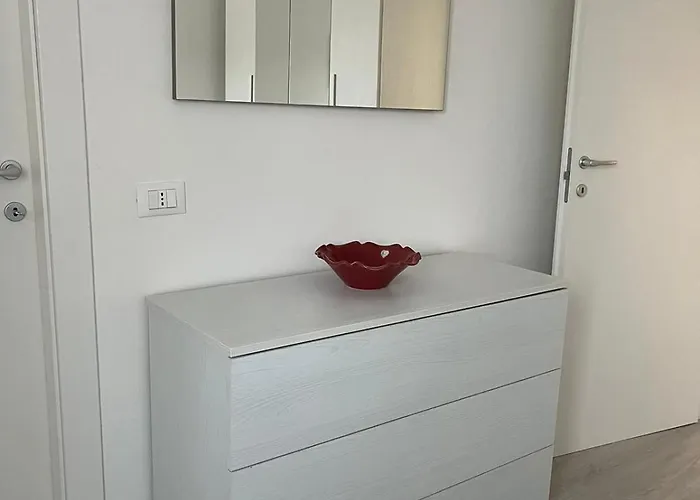 Apartment Bilocale Metro 4 - Linate Airport E Duomo 10 Min