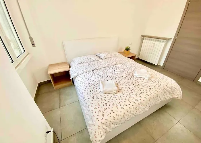Apartament 12 Minuti Dal Duomometro+10 Posti Letto *