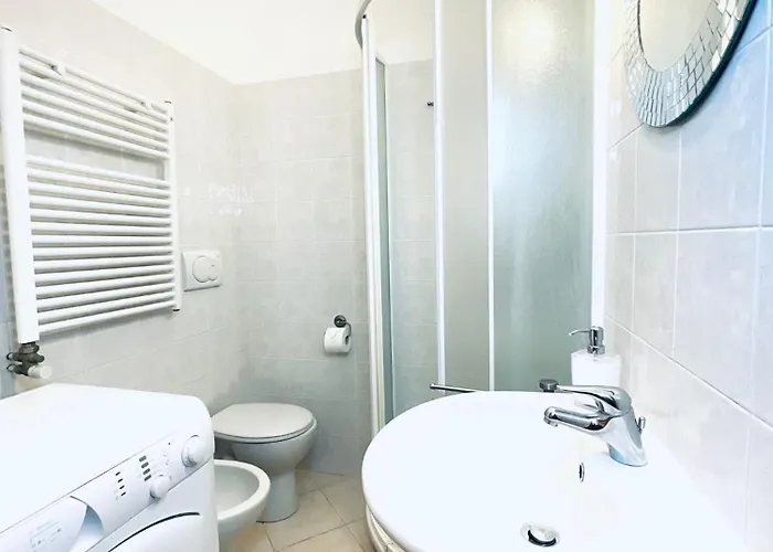 Navigli Wonferful And Big In The Center ミラノ