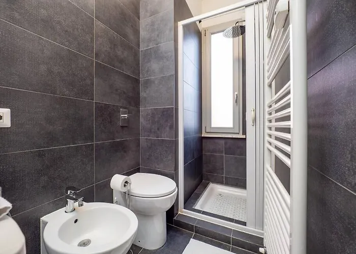 Comfort Business Suite, Wi-fi & 3 Stops From Duomo Appartamento *