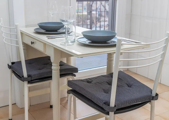 Free Private Parking - 5 Min To Metro - Access Control Guard - Quiet *