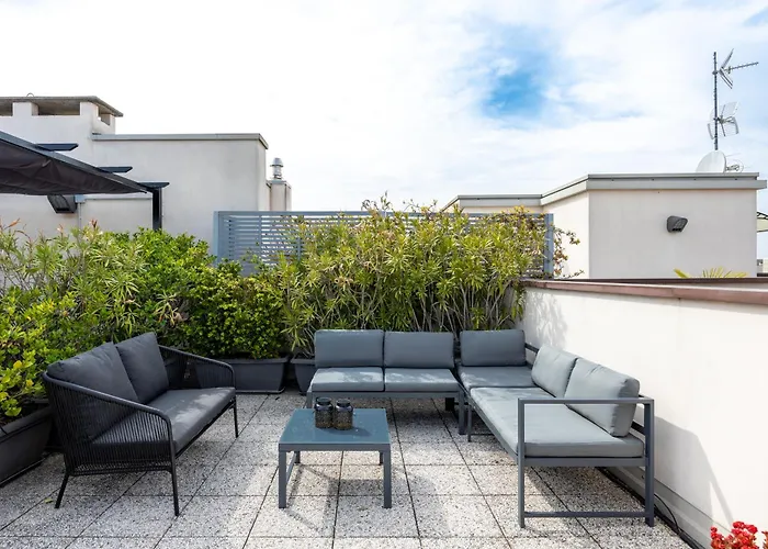 Bocconi's Nest - Close To Duomo With Terrace * Milán