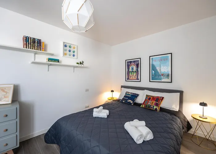 Bocconi's Nest - Close To Duomo With Terrace Apartmán Milán