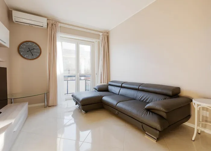 Guesthost - Niguarda Bright W Balcony Μιλάνο