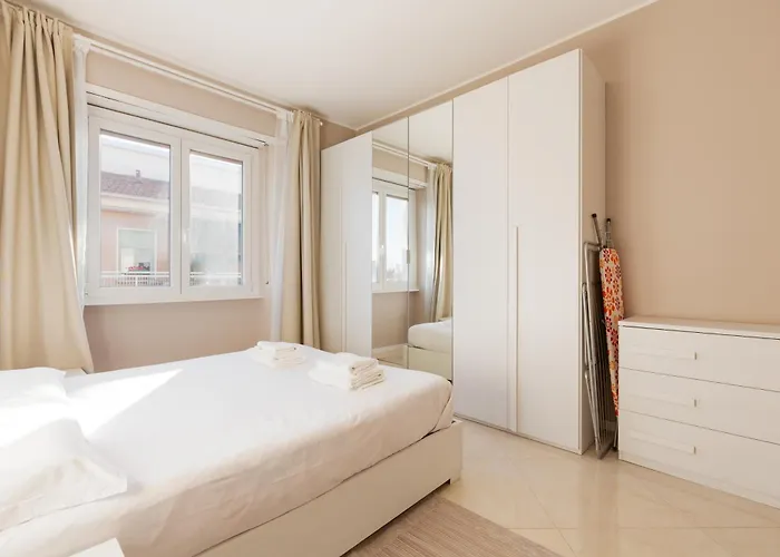 Апартаменты Guesthost - Niguarda Bright W Balcony *