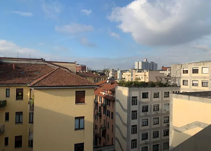 Besana Rent House דירה *