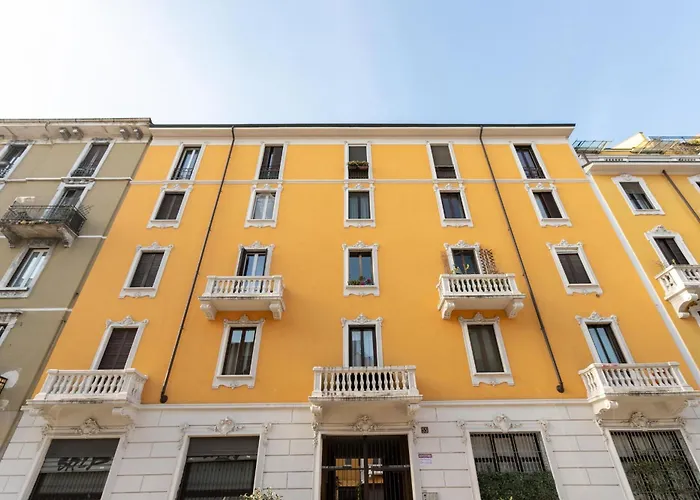 Accademia By Halldis ミラノ